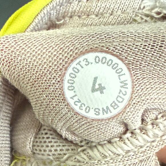 Lululemon Still Now Bra A/B Cup Stretch Breathable Yellow Serpentine Women 4 - Picture 5 of 5